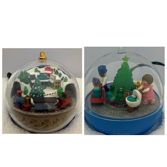 Vintage Set Of 2 Hallmark Keepsake Light & Motion Ornaments UNTESTED 1988 - Picture 1 of 14